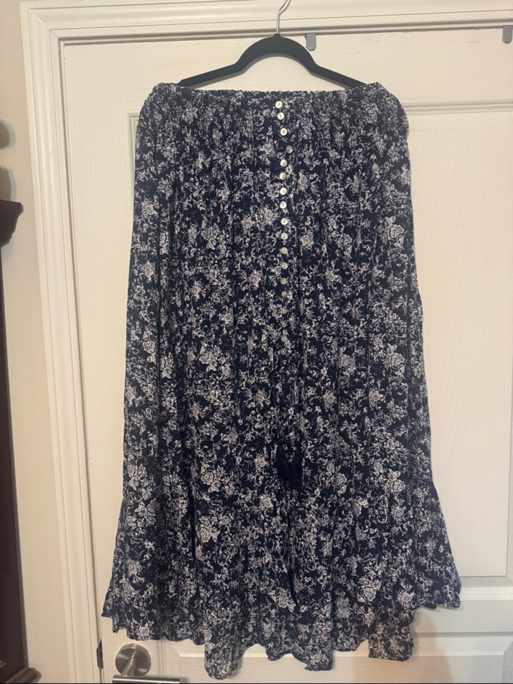 Women’s Navy Floral Button-Front Midi Skirt